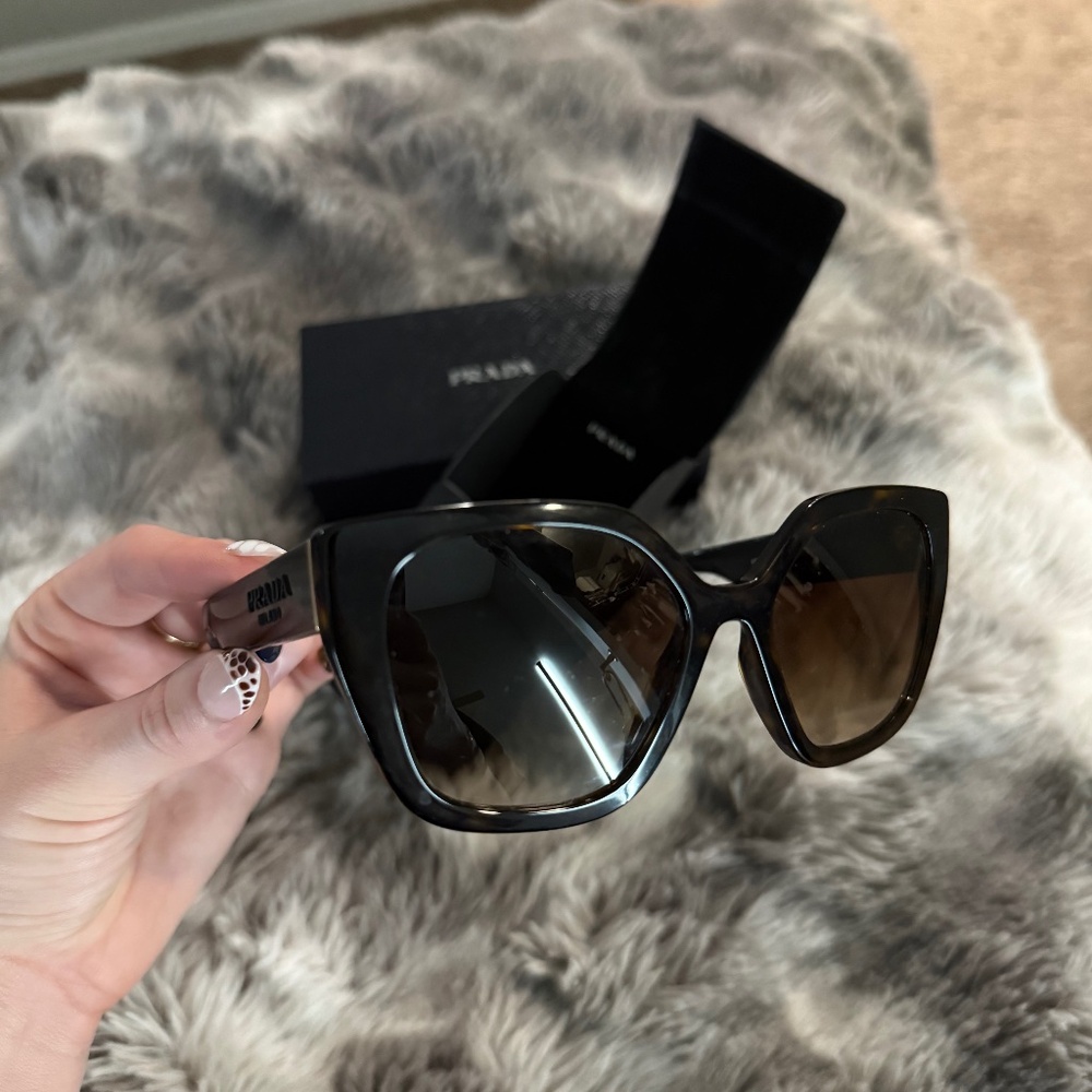 PRADA SUNGLASSES